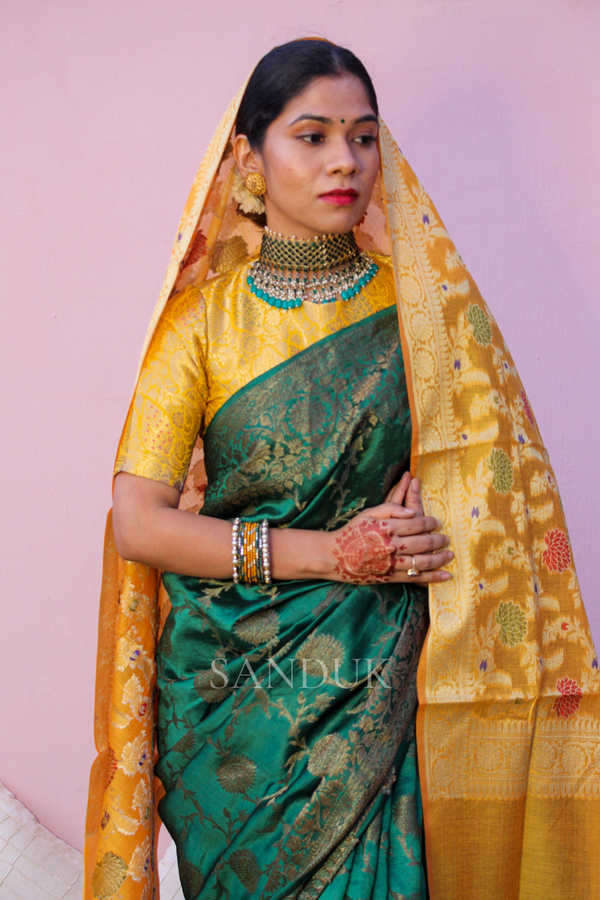 Bawree (Saree)