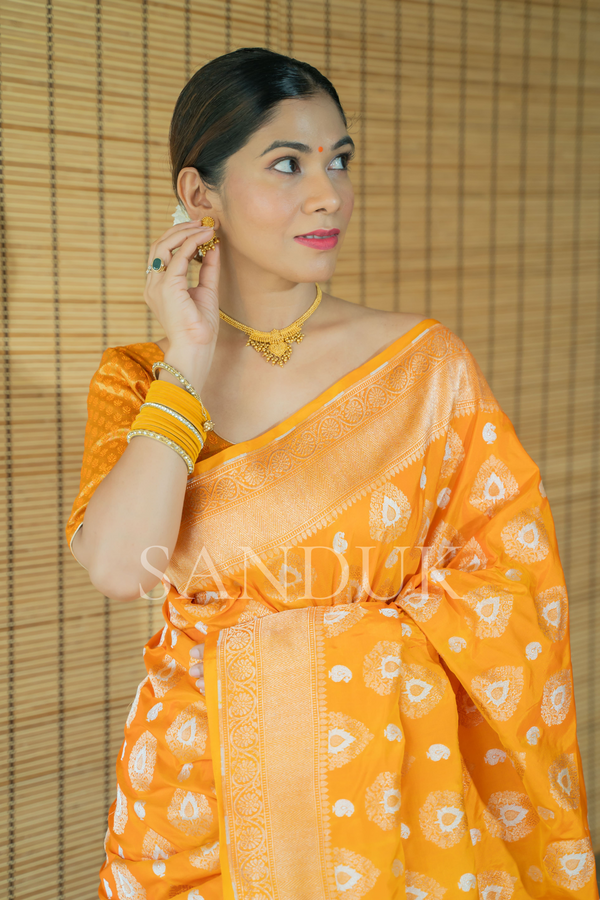 Vainika (Saree)