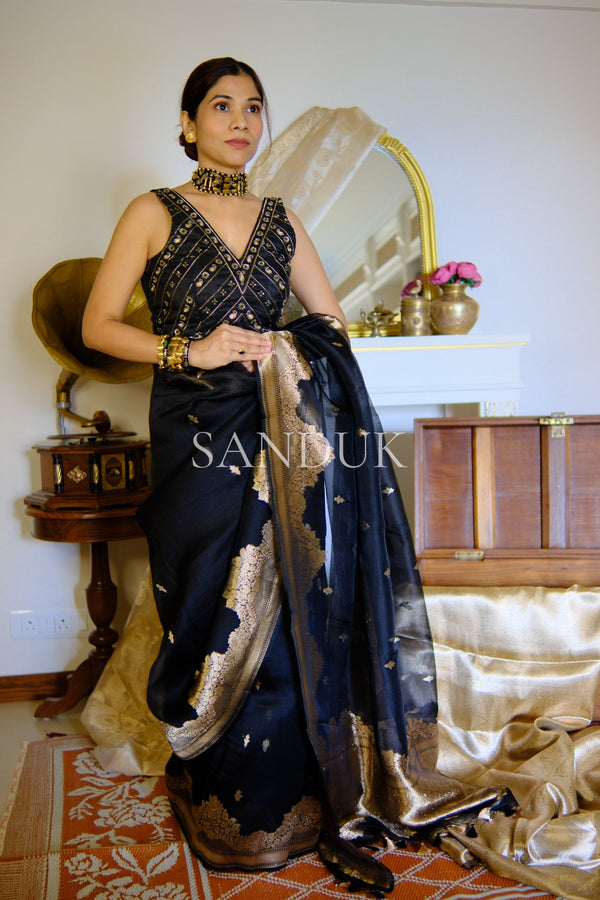 Advika (Saree)
