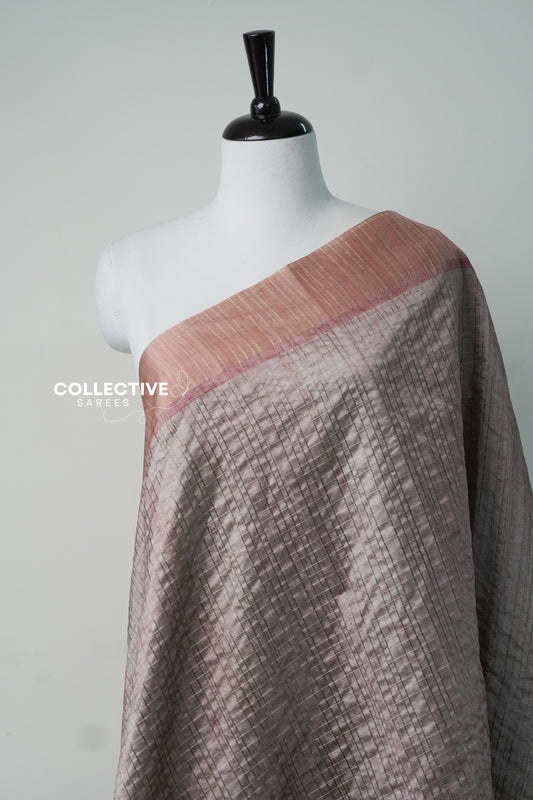 Mocha brown semi tussar saree check weave and dusty rose border close-up