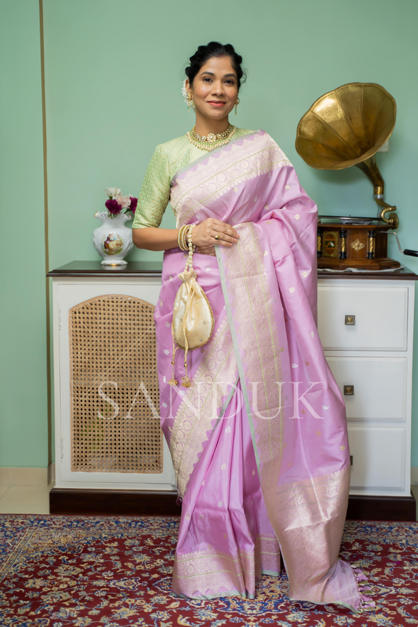 nirvi (saree)